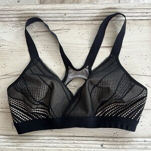 Lululemon Black print bra 34D Great condition